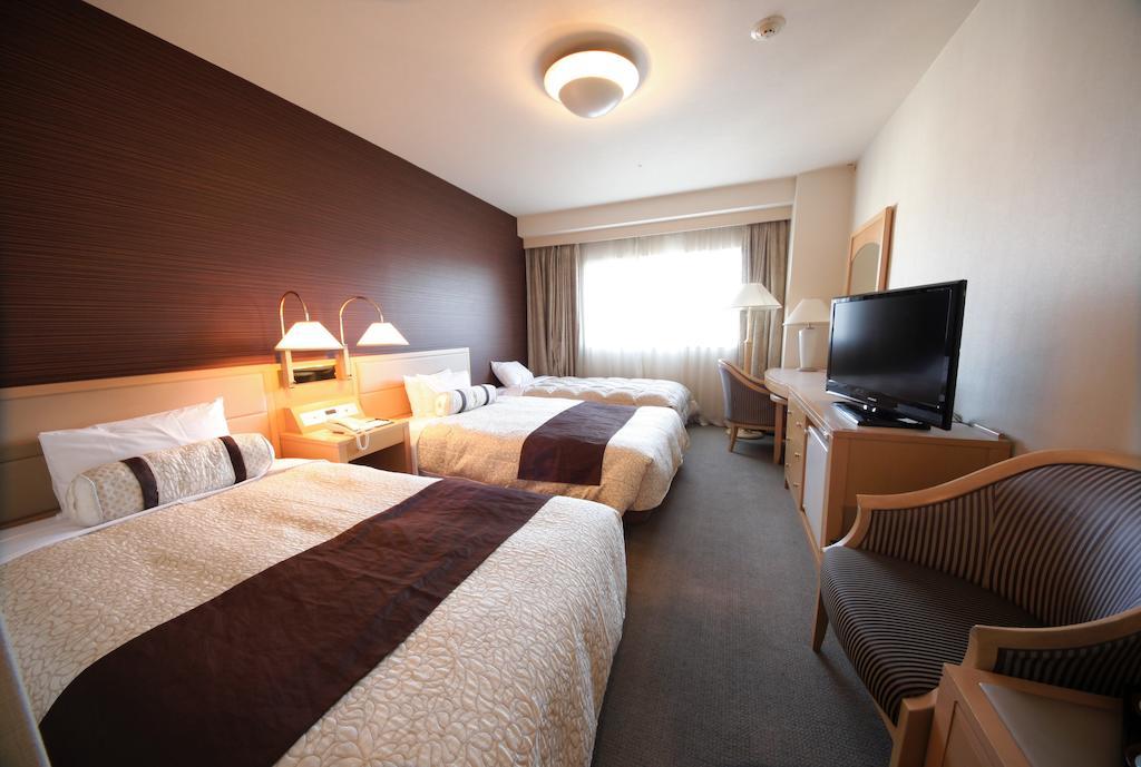 Numazu River Side Hotel Esterno foto